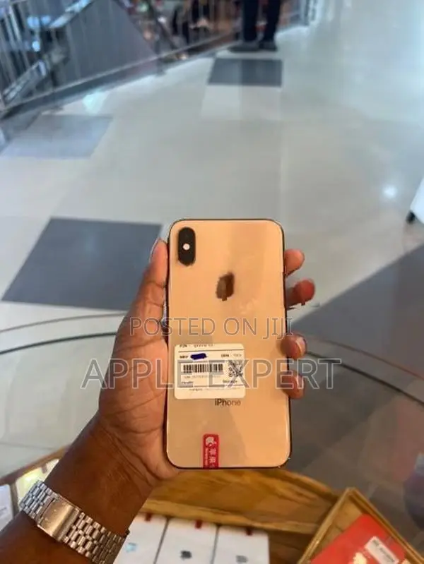 Apple iPhone XS (Used)