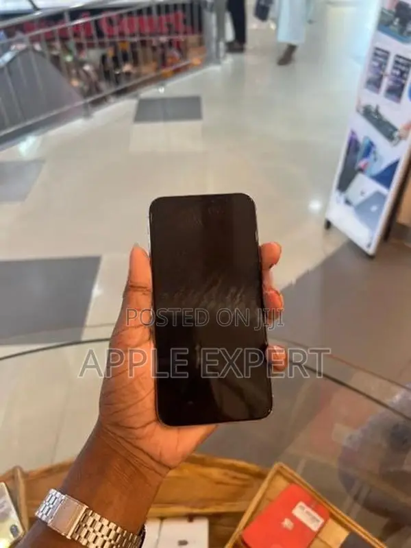 Apple iPhone XS (Used)