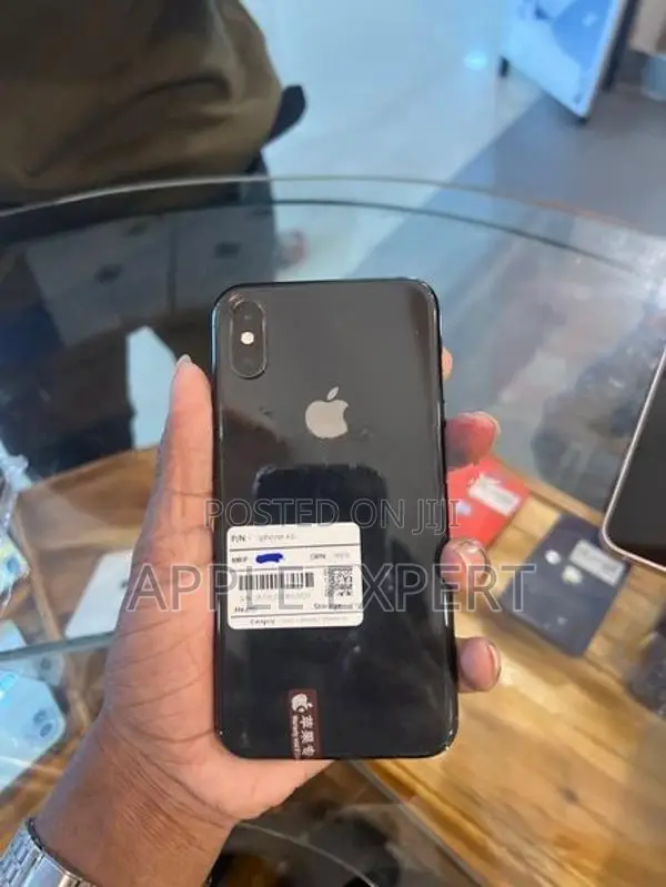 Apple iPhone XS (Used)