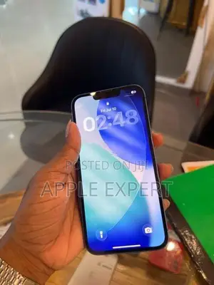 Apple iPhone 13 (Used)