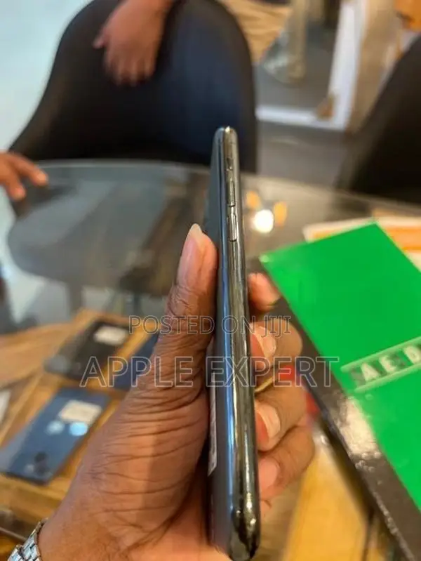 Apple iPhone 11 Pro (Used)