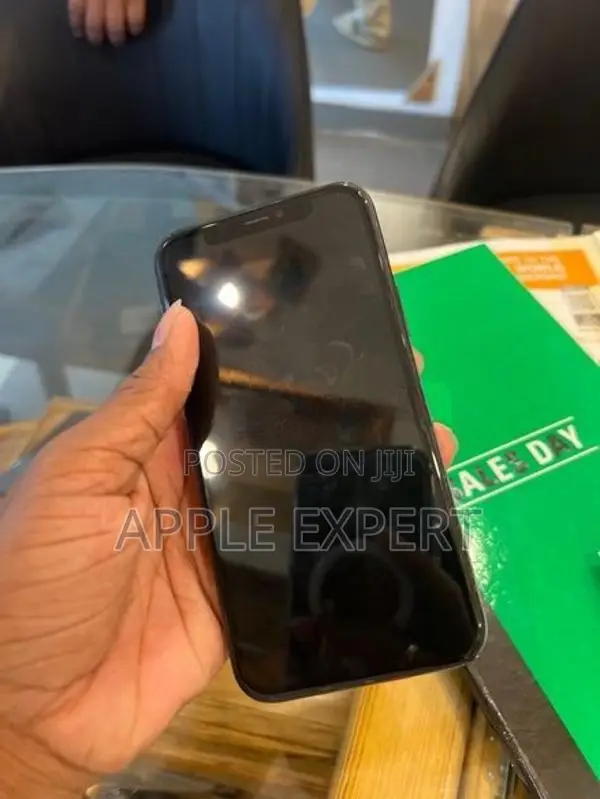 Apple iPhone 11 Pro (Used)