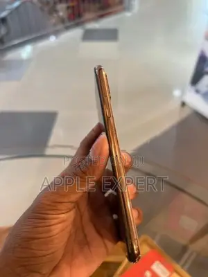 Apple iPhone XS (Used)