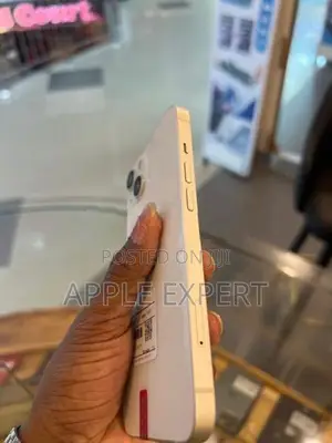 Apple iPhone 13 (Used)