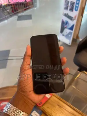 Apple iPhone XS (Used)