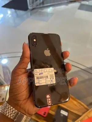 Apple iPhone XS (Used)