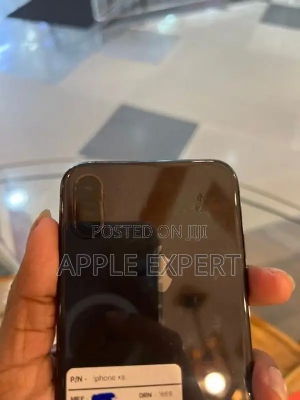 Apple iPhone XS (Used)
