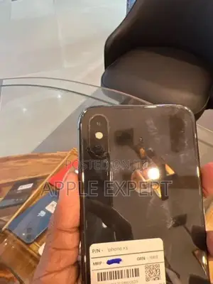 Apple iPhone XS (Used)