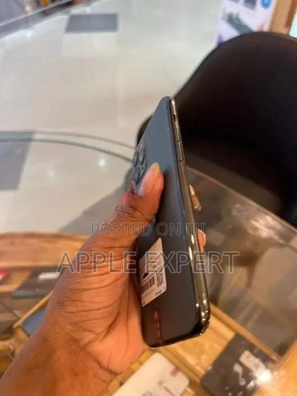 Apple iPhone 11 Pro (Used)
