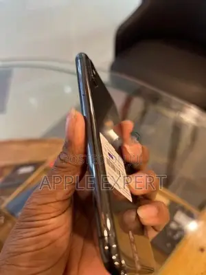 Apple iPhone XS (Used)