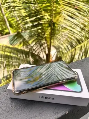 Apple iPhone XS (Used)