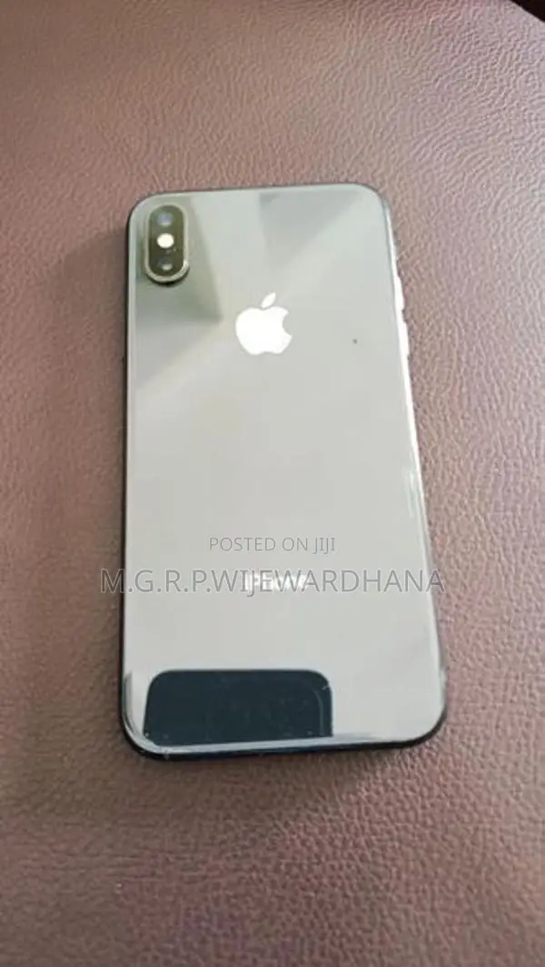 Apple iPhone X (Used)