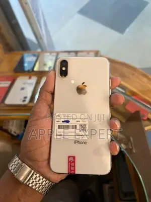 Apple iPhone XS (Used)
