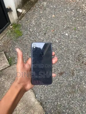 Apple iPhone X (Used)