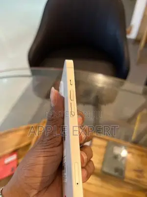 Apple iPhone 13 (Used)