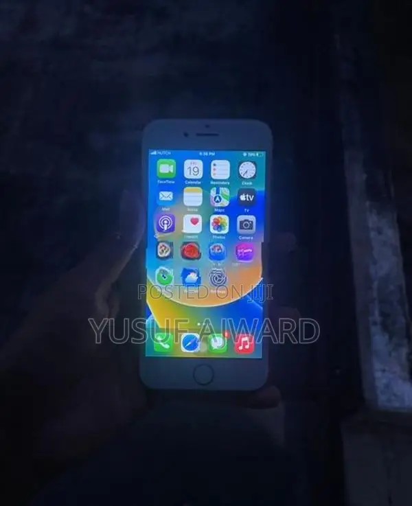 Apple iPhone 8 (Used)