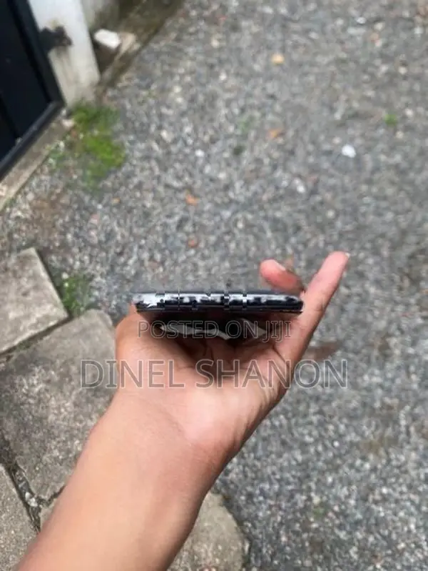 Apple iPhone X (Used)