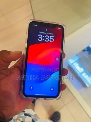 Apple iPhone 11 (Used)