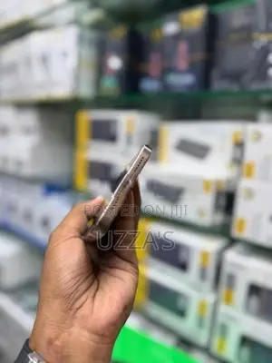 Apple iPhone 16 Pro Max (Used)