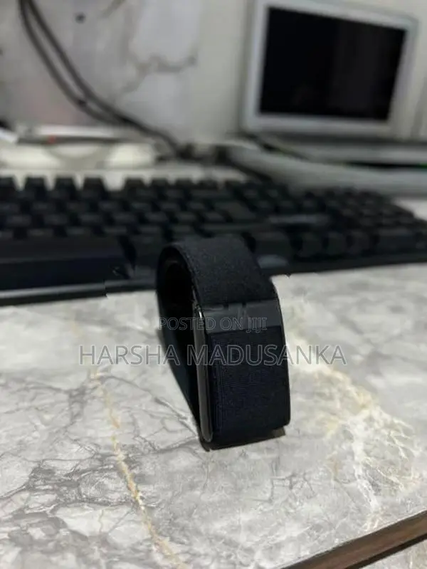 Whoop 5.0 Fitness Tracker