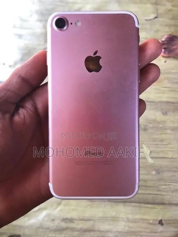 Apple iPhone 7 (Used)