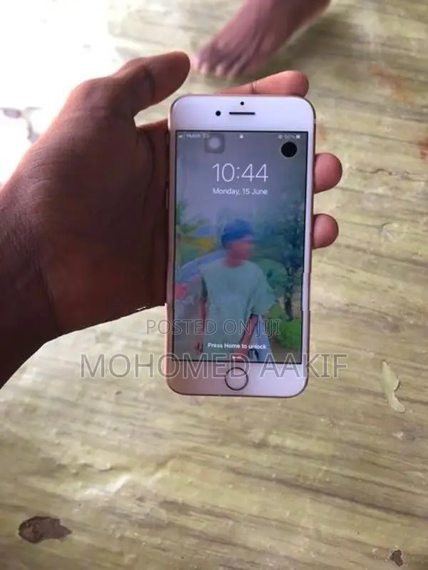 Apple iPhone 7 (Used)