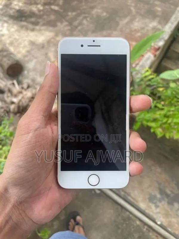 Apple iPhone 8 Rose Gold (Used)