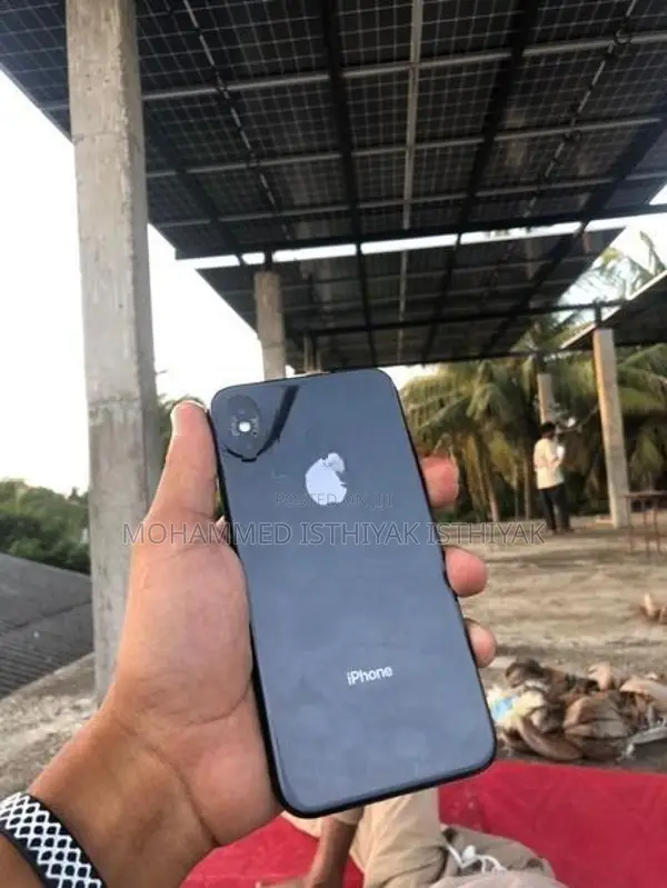 Apple iPhone XS (Used)