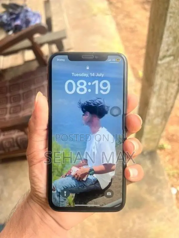 Apple iPhone X (Used)
