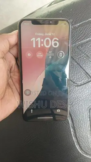 Apple iPhone XS (Used)