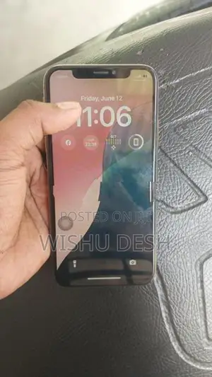 Apple iPhone XS (Used)