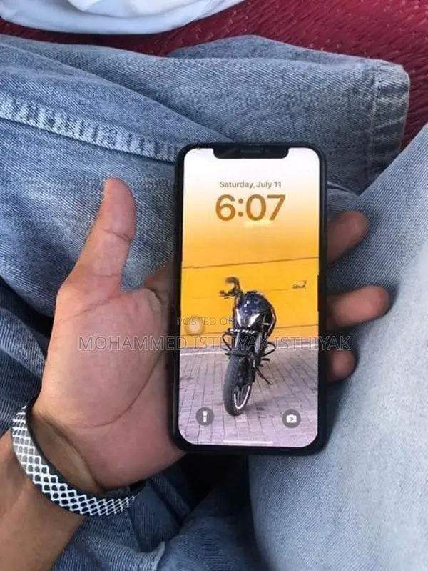 Apple iPhone XS (Used)
