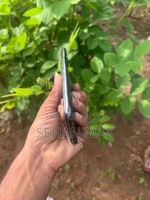 Apple iPhone X (Used)