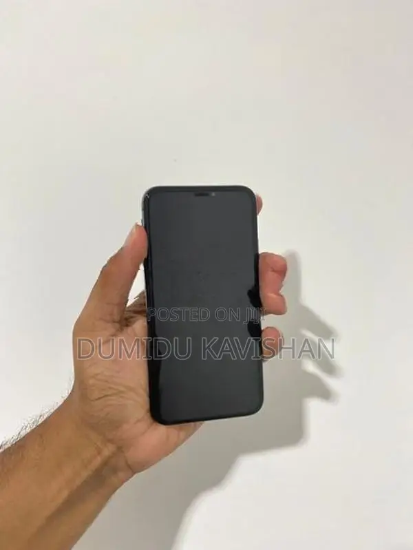 Apple iPhone XS (Used)
