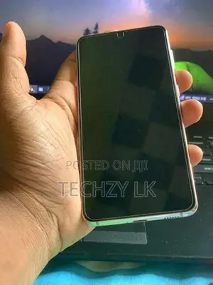 Samsung Galaxy S21 (Used)