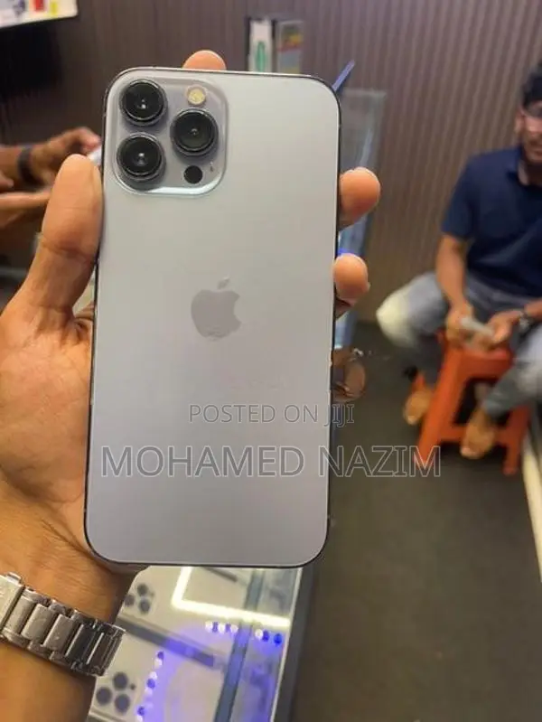 Apple iPhone 13 Pro Max (Used)