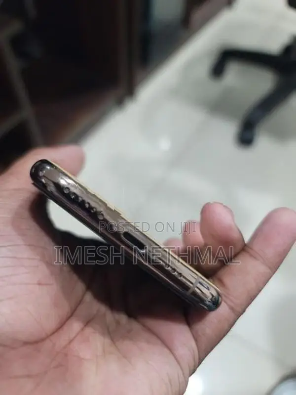 Apple iPhone 11 Pro (Used)