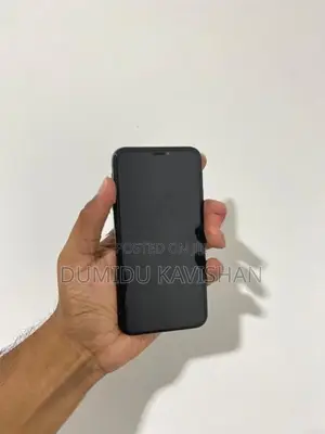 Apple iPhone XS (Used)