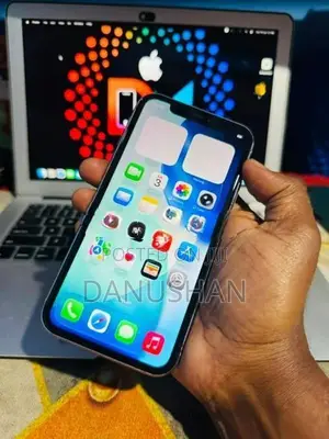 Apple iPhone 11 (Used)