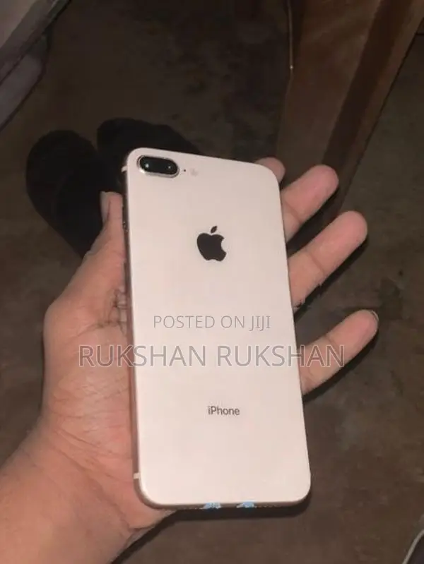 Apple iPhone XS (Used)