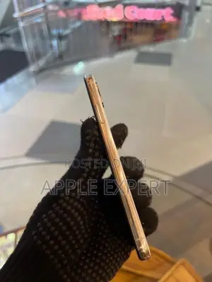 Apple iPhone XS (Used)