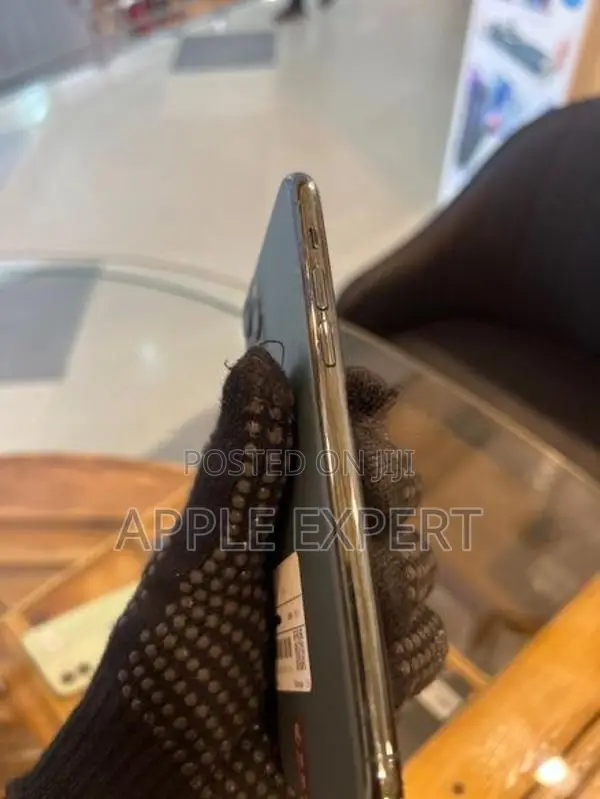Apple iPhone 11 Pro (Used)