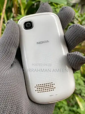 Nokia Asha 200 (Used)