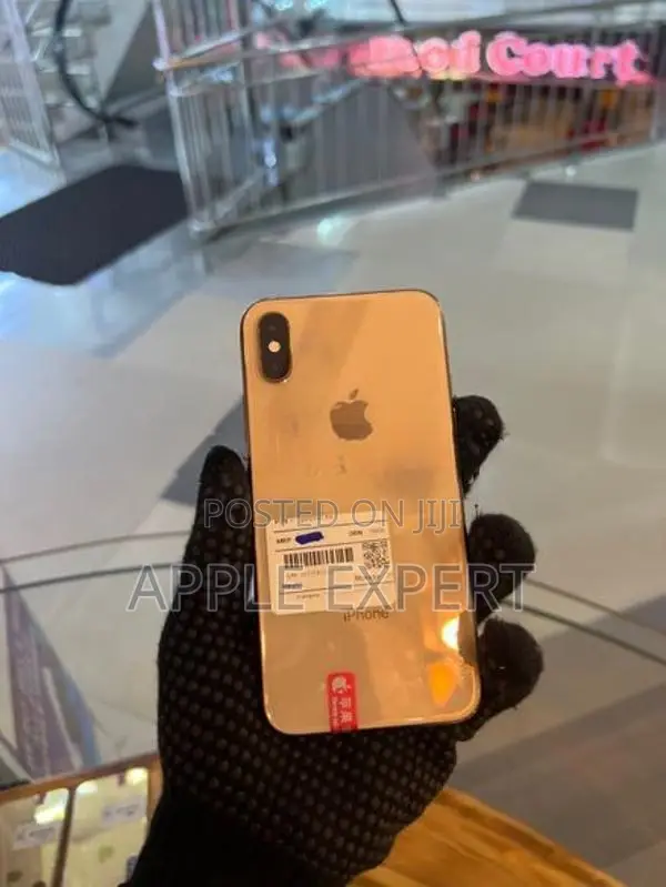 Apple iPhone XS (Used)
