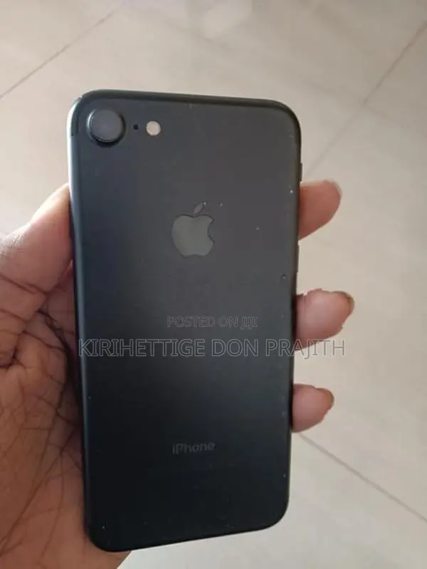 Apple iPhone 7 (Used)