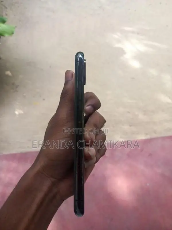 Apple iPhone XS (Used)
