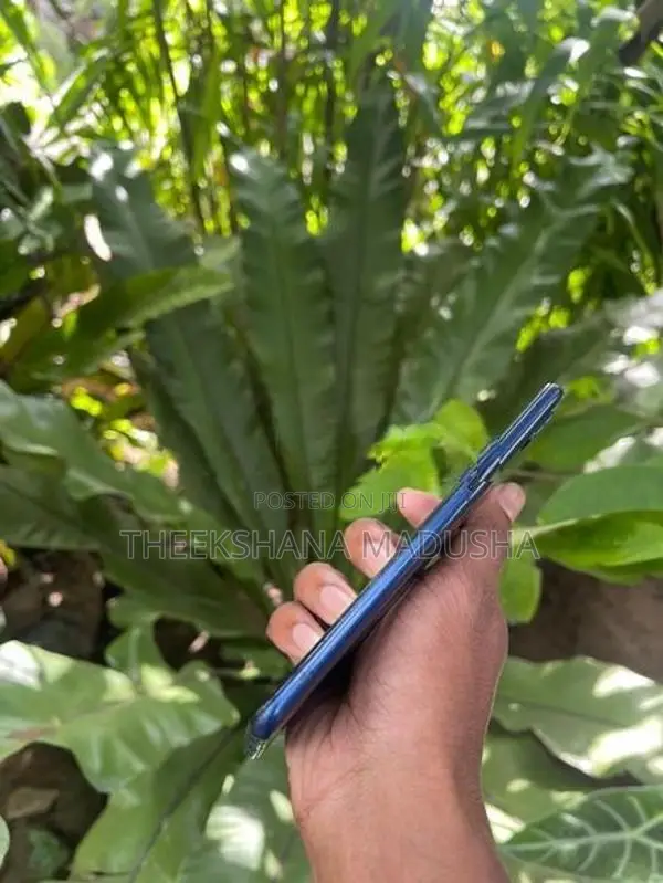 Samsung Galaxy A10 MOBILE PHONE (Used)