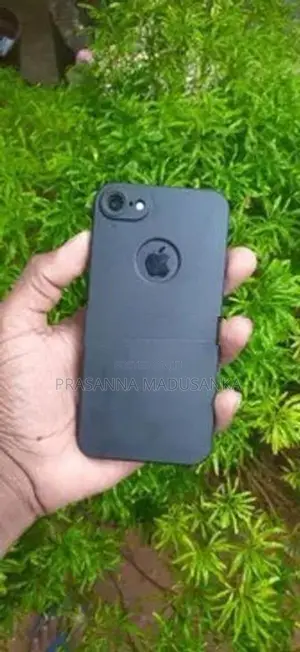 Apple iPhone 7 (Used)