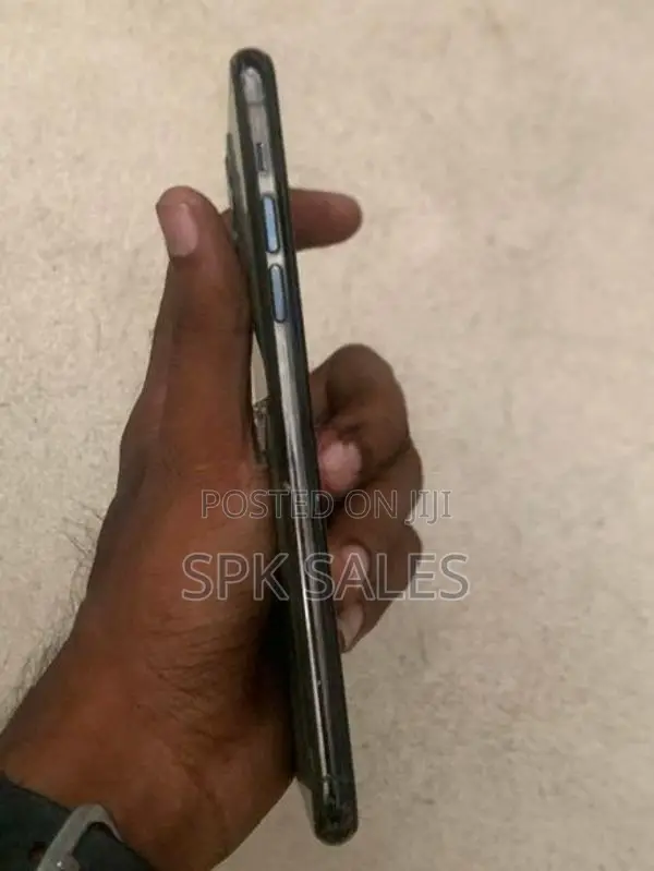 Apple iPhone 11 Pro Max (Used)