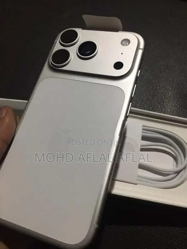 Apple iPhone 17 Pro 256GB (Used)